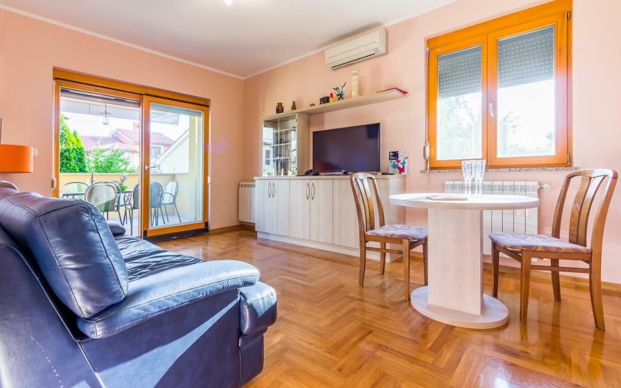 Klara Apartment Pomer