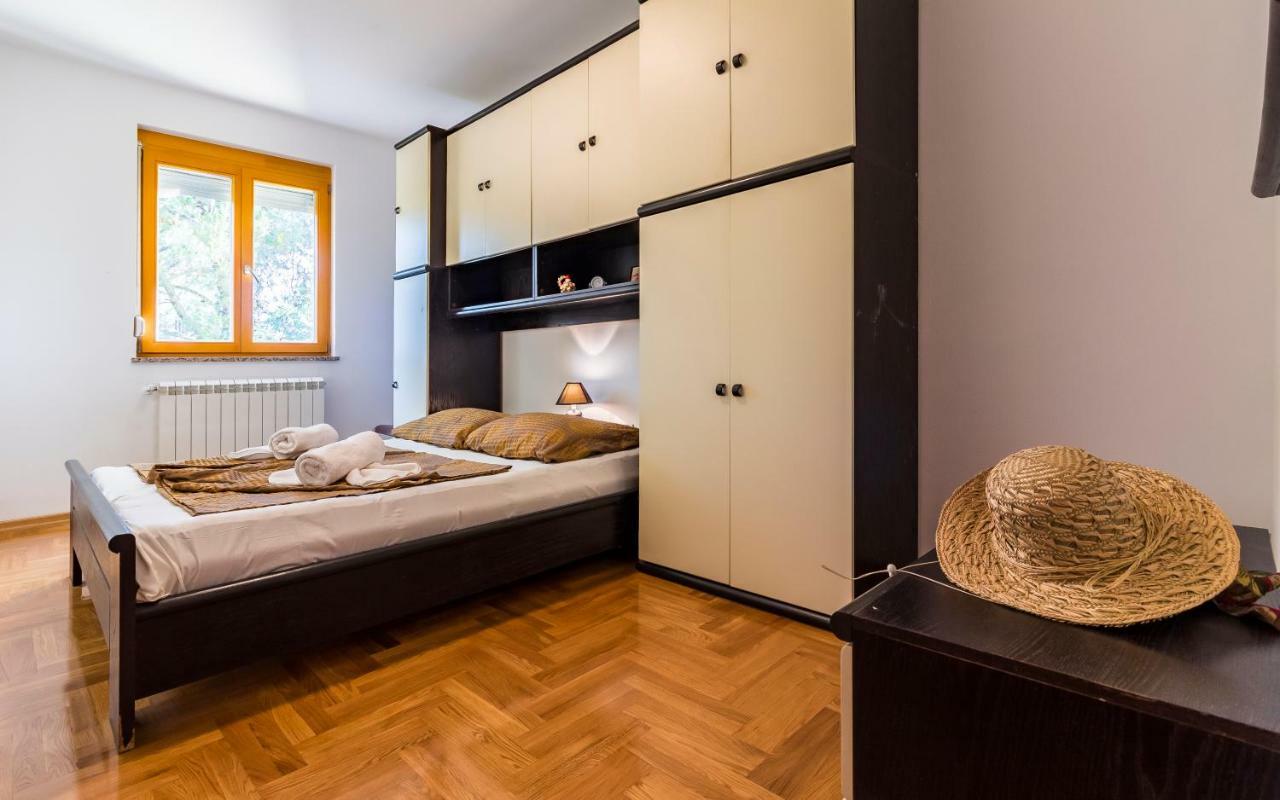 Klara Apartment Pomer